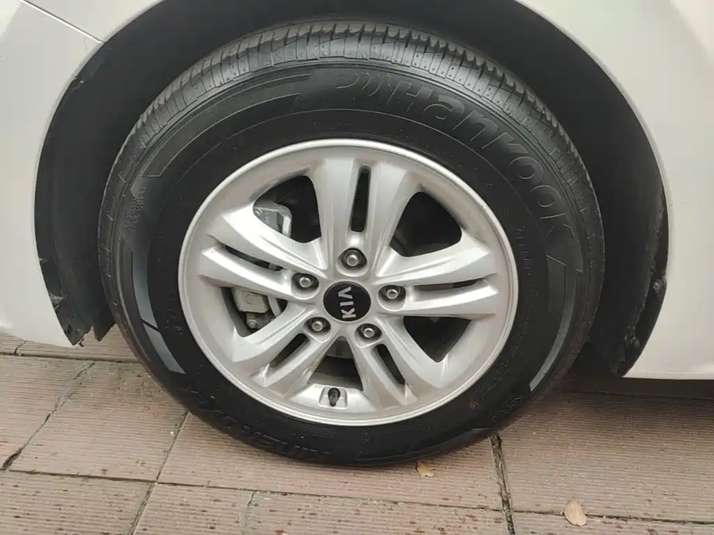 Kia Forte — миниатюра 23
