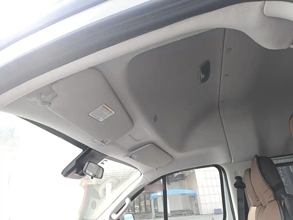 Ford Transit — миниатюра 14