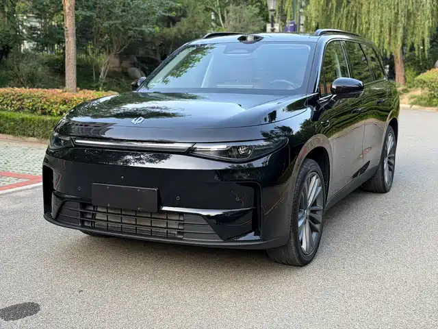 2025 Leapmotor C16