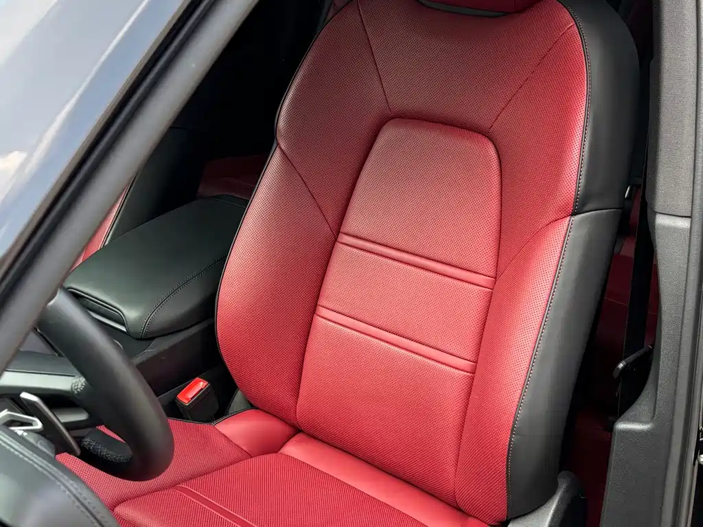 Porsche Cayenne — миниатюра 12