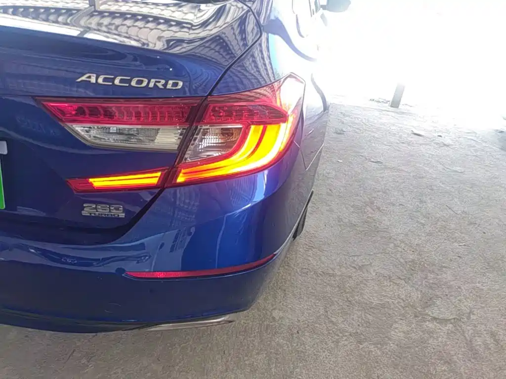 Honda Accord — миниатюра 8