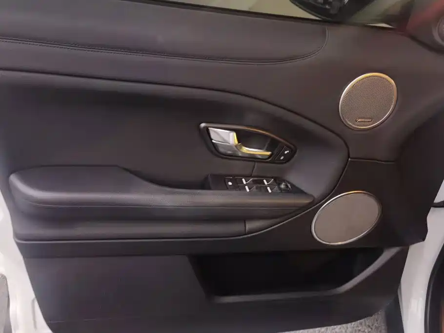 Land Rover Evoque — миниатюра 7