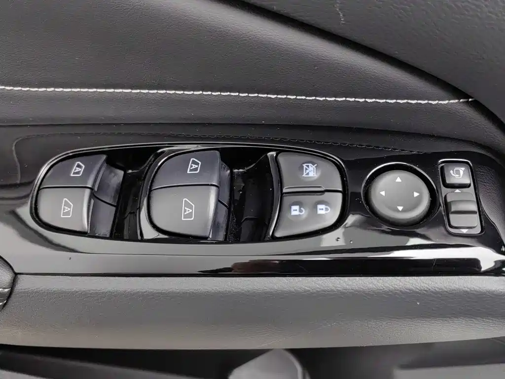Nissan Teana — миниатюра 9
