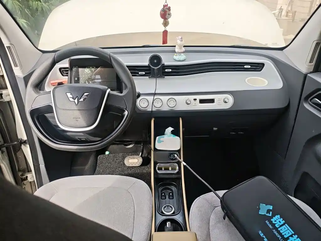 Wuling MINIEV — миниатюра 5