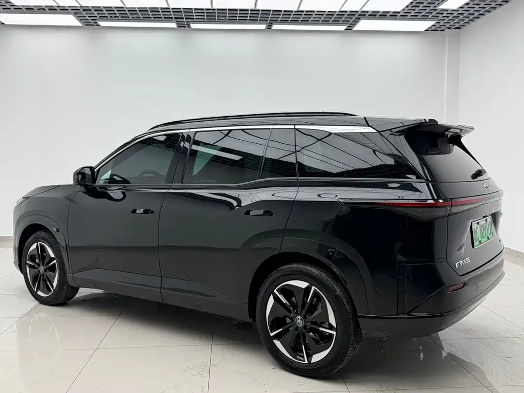 Toyota bZ3X - фото 4