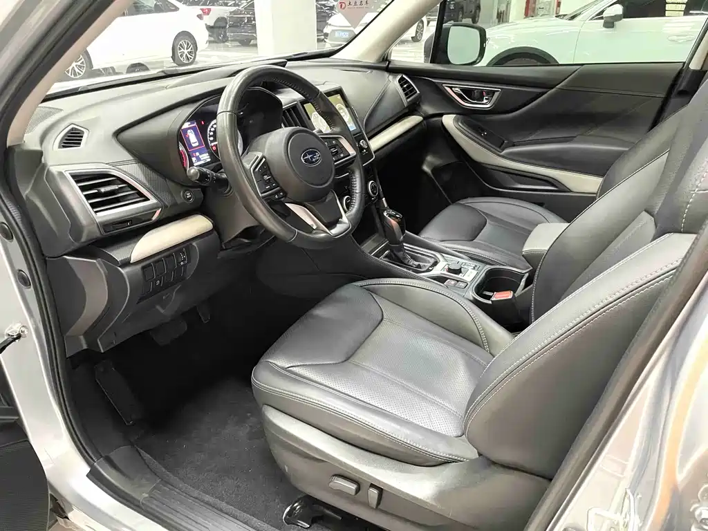 Subaru Forester 2022 2.0i AWD Luxury EyeSight