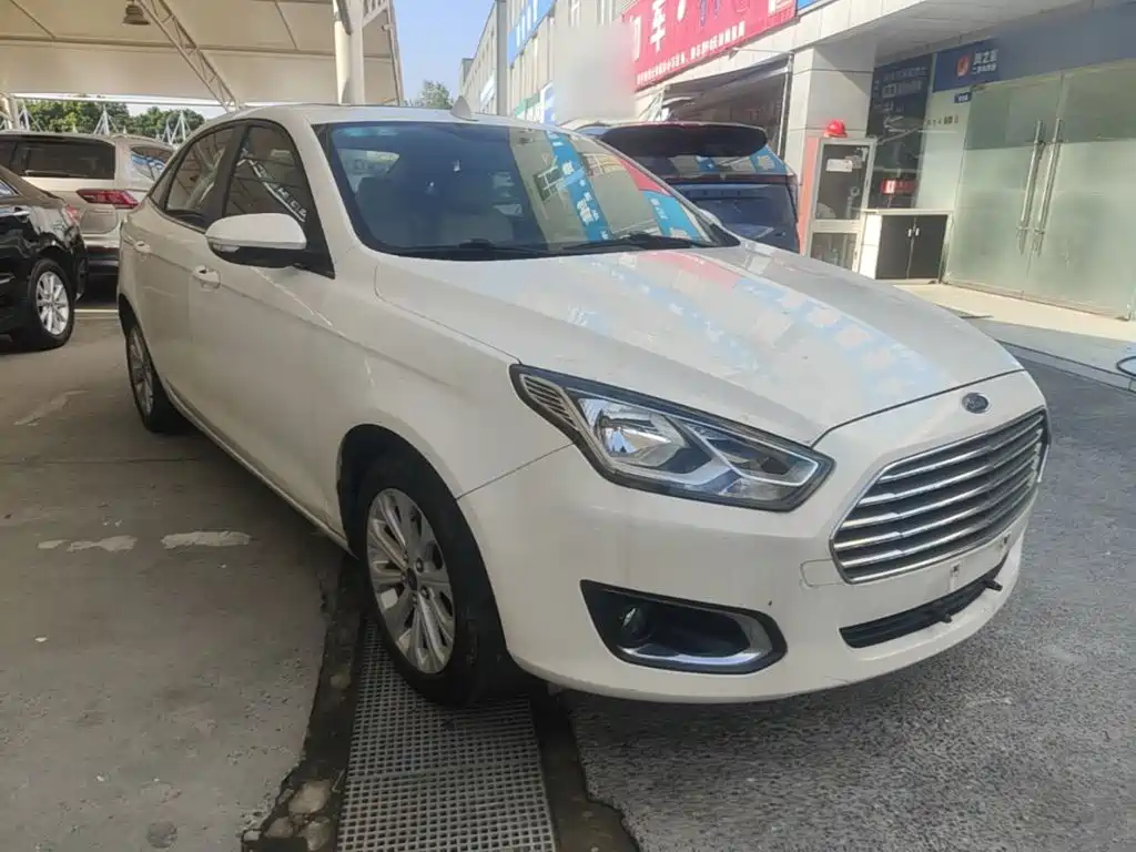 Ford Escort — миниатюра 4