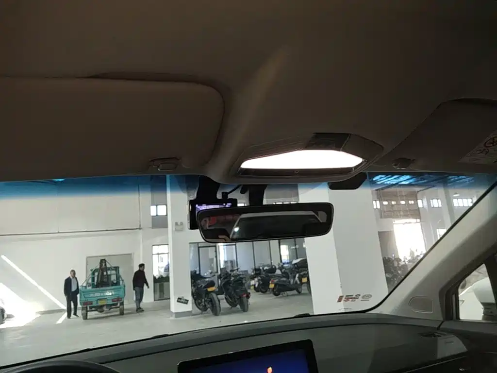 Geely Emgrand S — миниатюра 18
