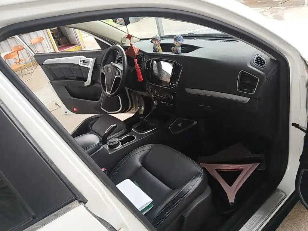 Geely Vision X6 — миниатюра 9