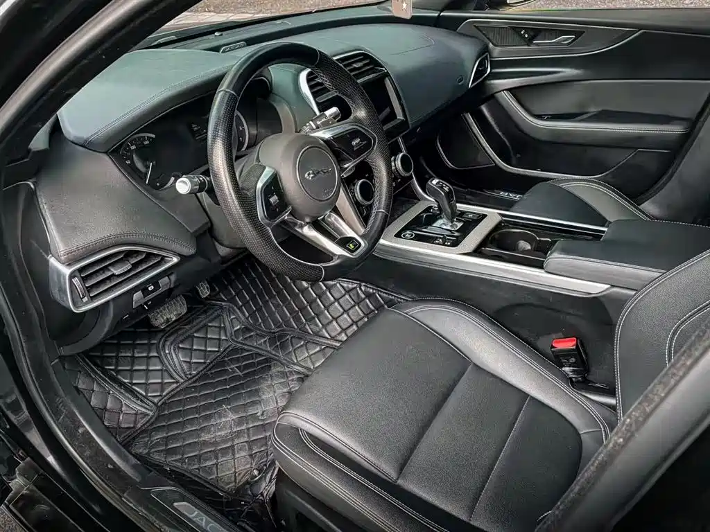Jaguar XEL 2020 2.0T 200PS R-DYNAMIC S Sport