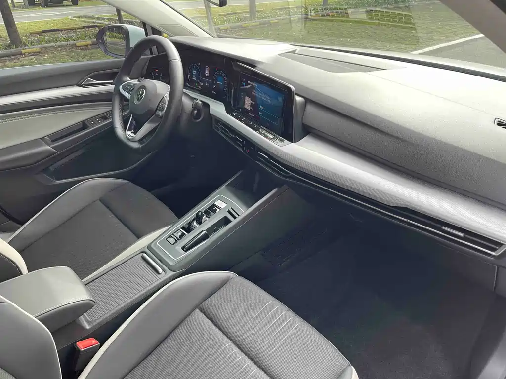 Volkswagen Golf — миниатюра 8