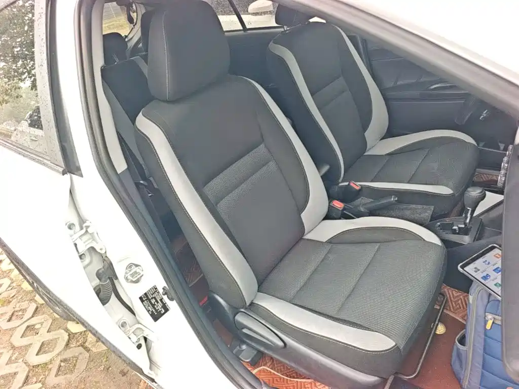 Toyota Yaris L — миниатюра 25
