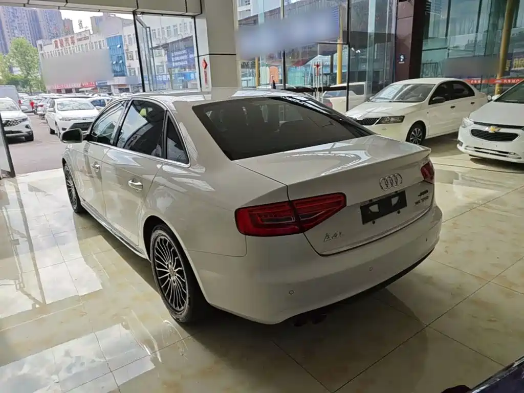 Audi A4L — миниатюра 5