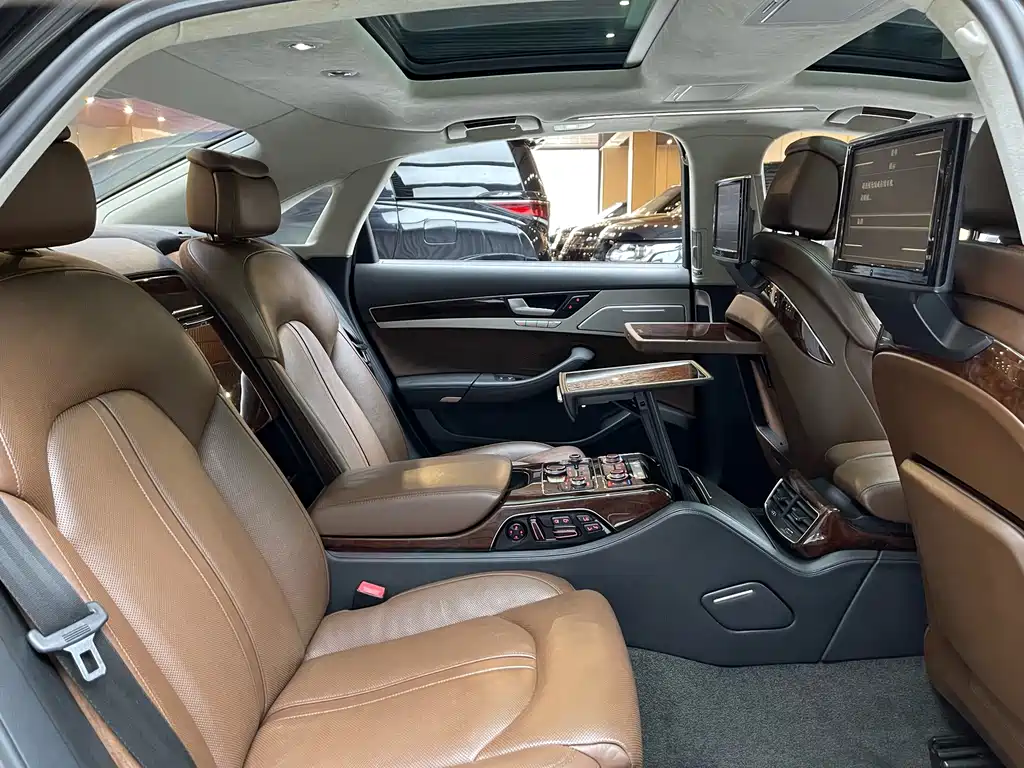 Audi A8 2012 A8L 6.3 FSI W12 quattro