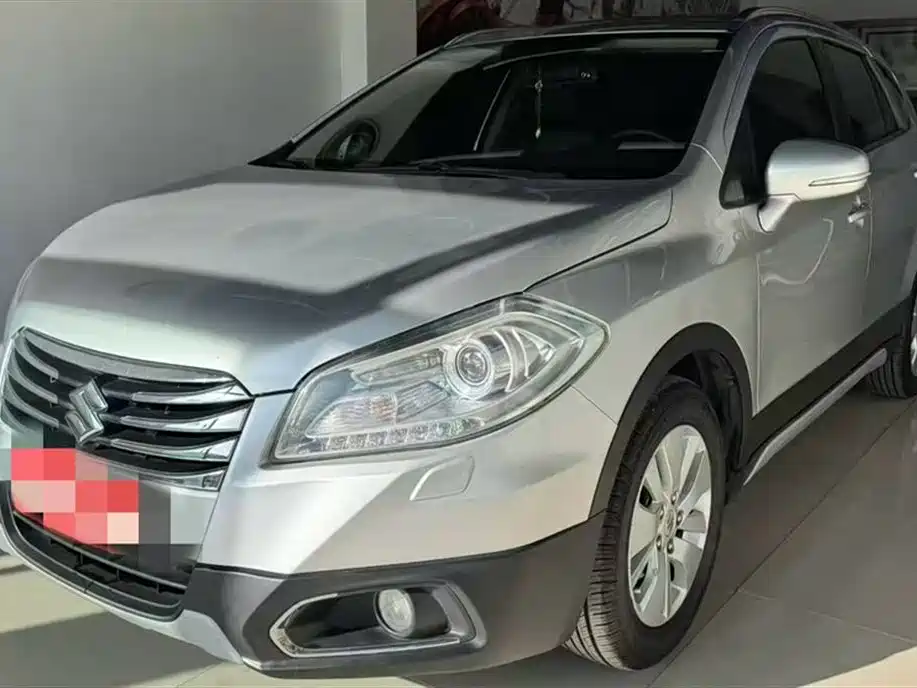 Suzuki S-Cross 2015