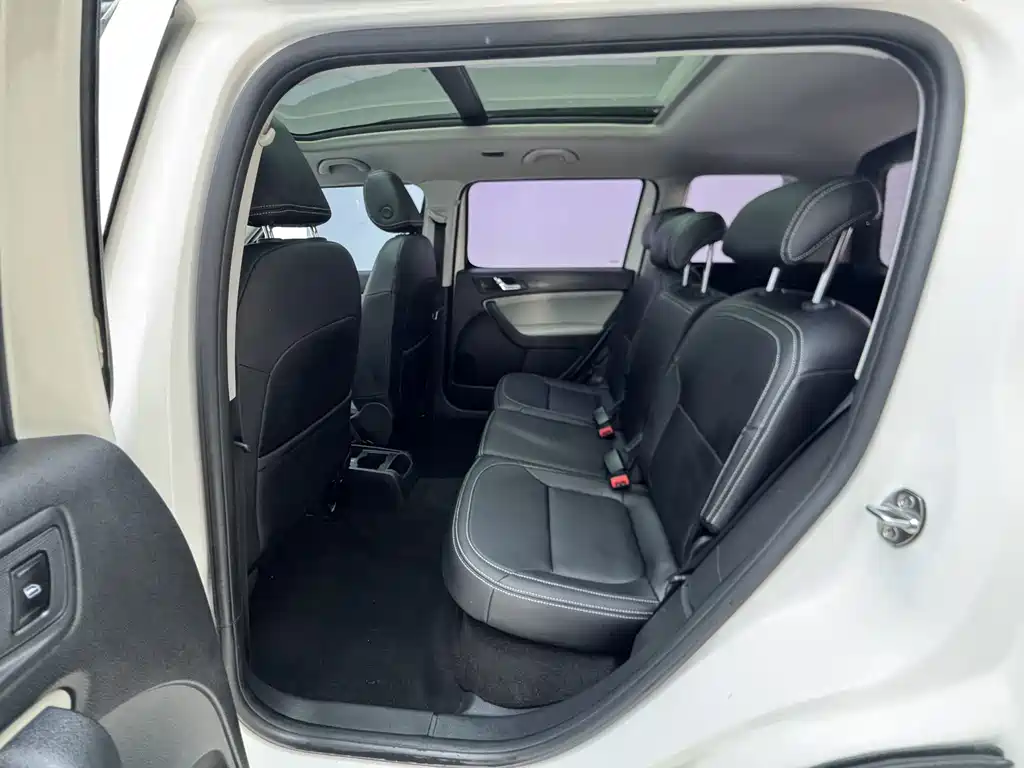 Skoda Yeti TSI280 DSG Forward Edition, фото 23