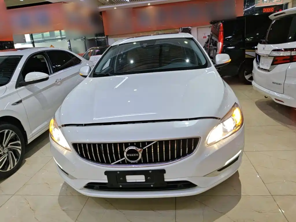 Volvo S60 — миниатюра 3