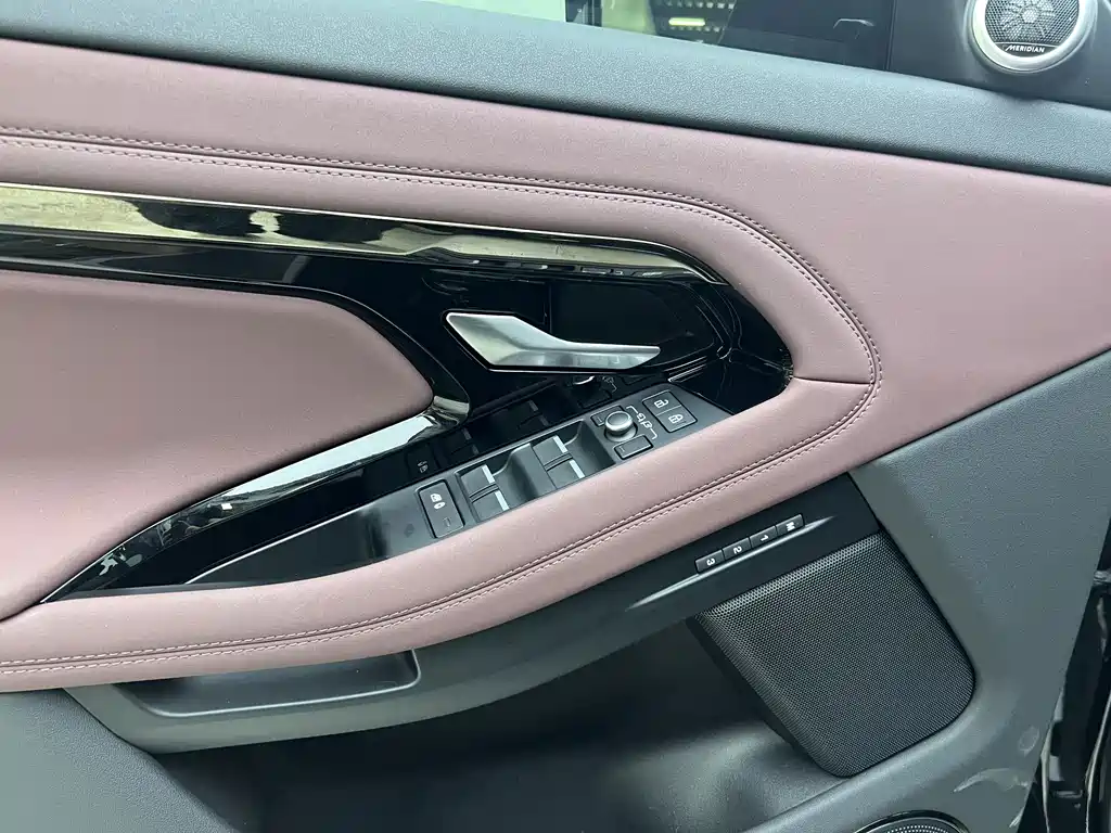 Land Rover Evoque — миниатюра 12