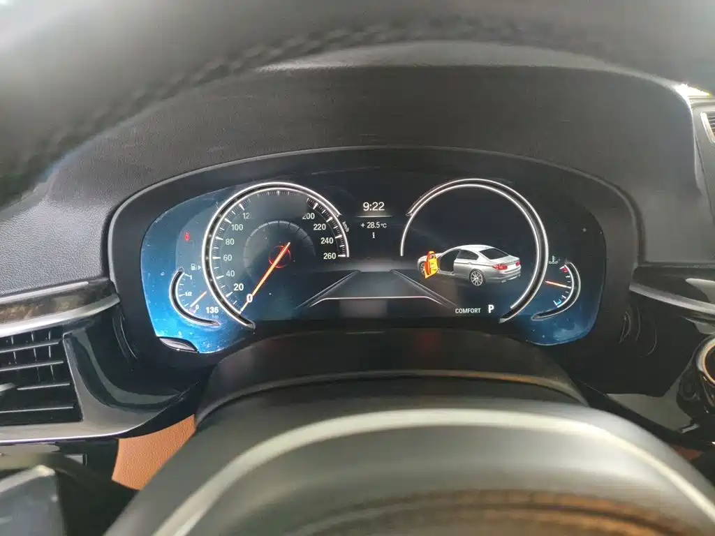 BMW 5 Series — миниатюра 4