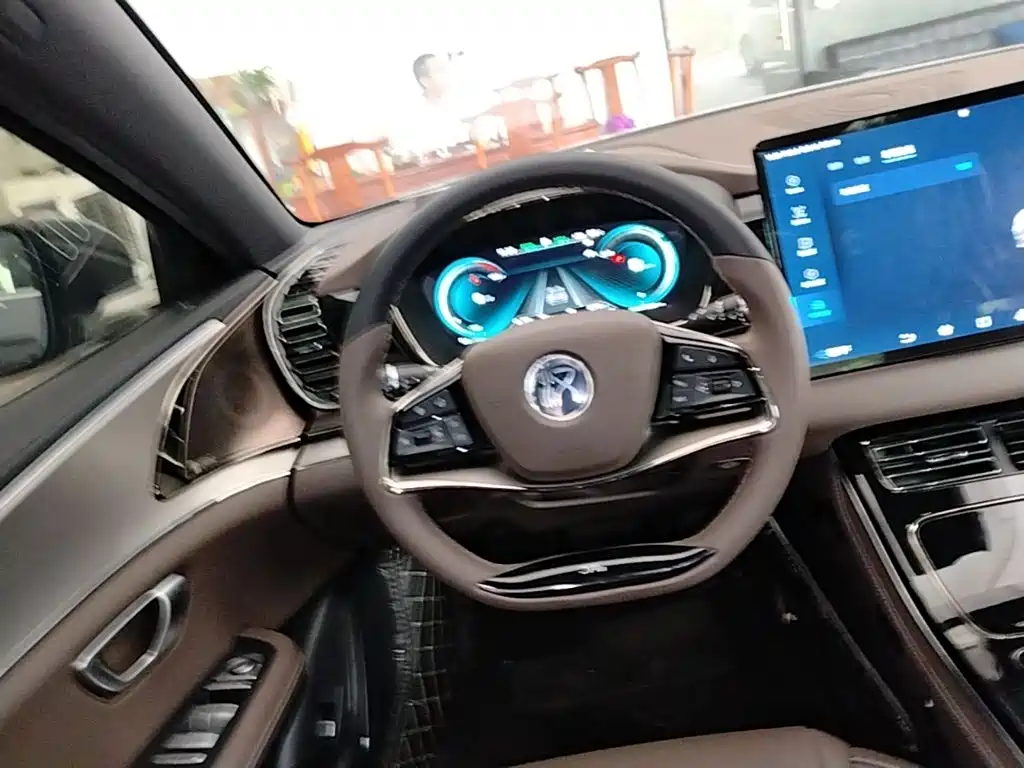 BYD Han — миниатюра 11