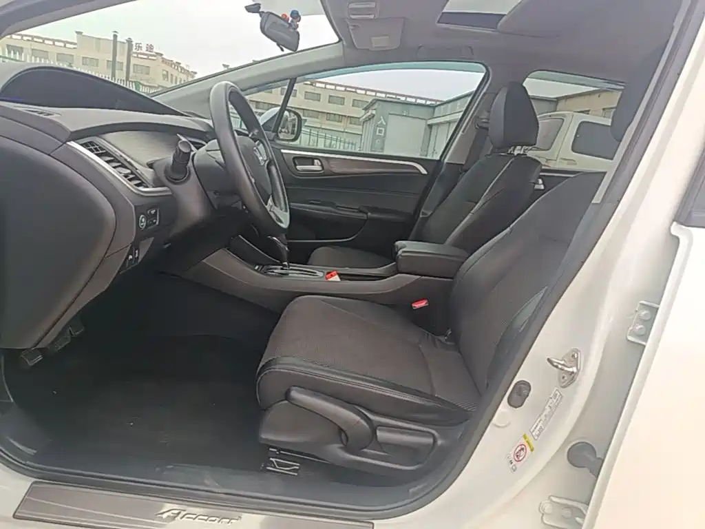 Honda Jade — миниатюра 15