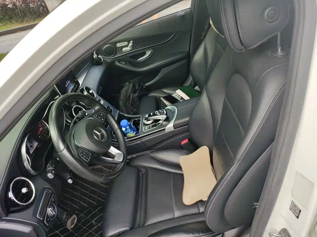 Mercedes-Benz C-Class — миниатюра 8