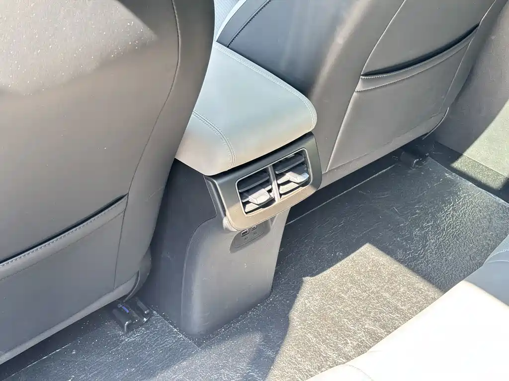 BYD Seal 06 DM-i Touring — миниатюра 17