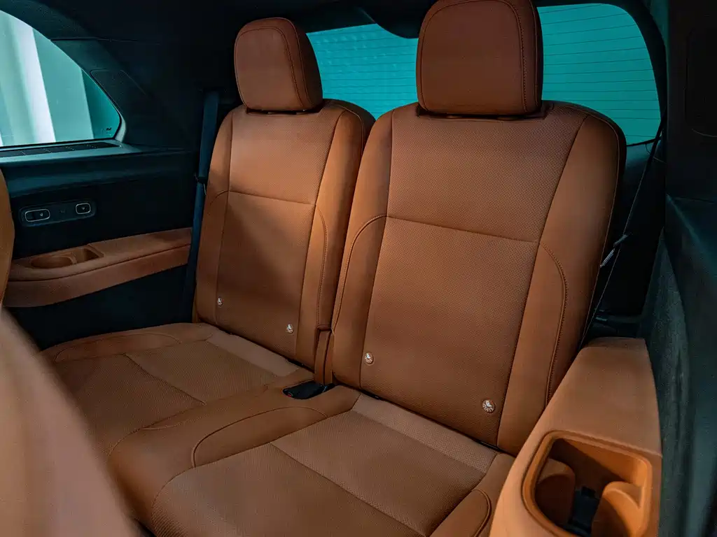 Li Auto Li L8 — миниатюра 10