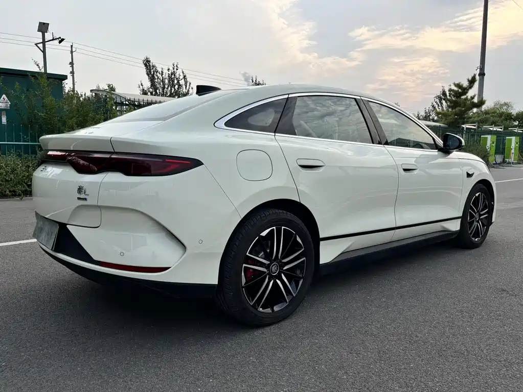 BYD Qin L — миниатюра 4