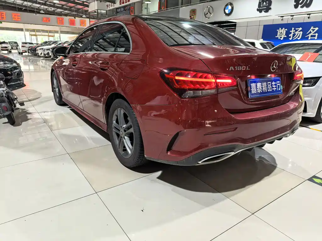 Mercedes-Benz A-Class — миниатюра 4