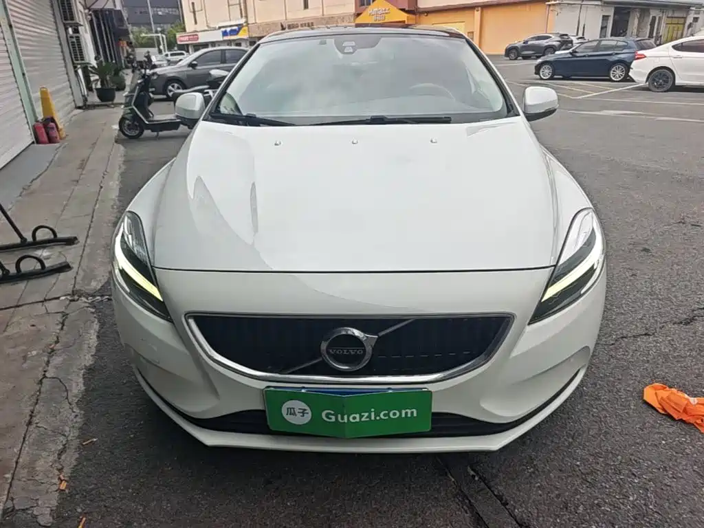 Volvo V40 — миниатюра 3