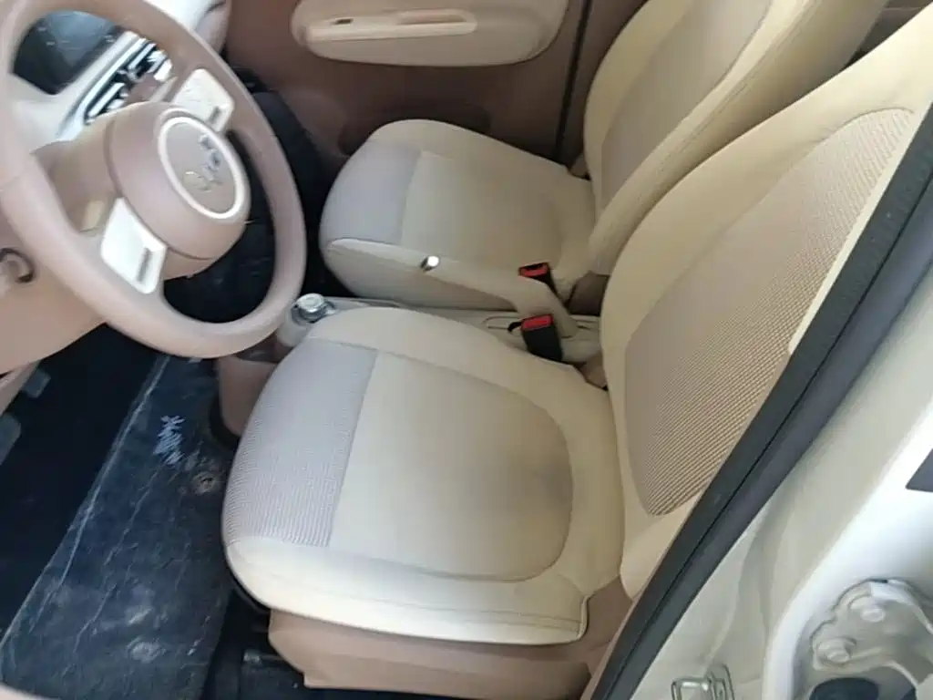 Wuling MINIEV — миниатюра 15