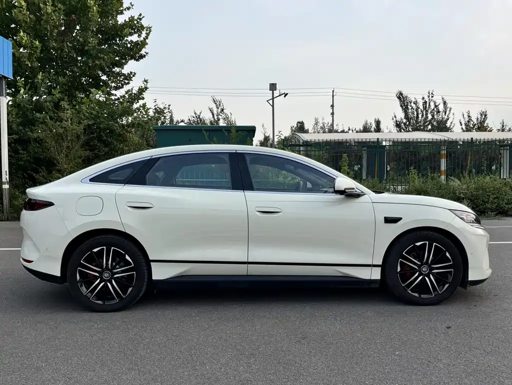BYD Qin L — миниатюра 7