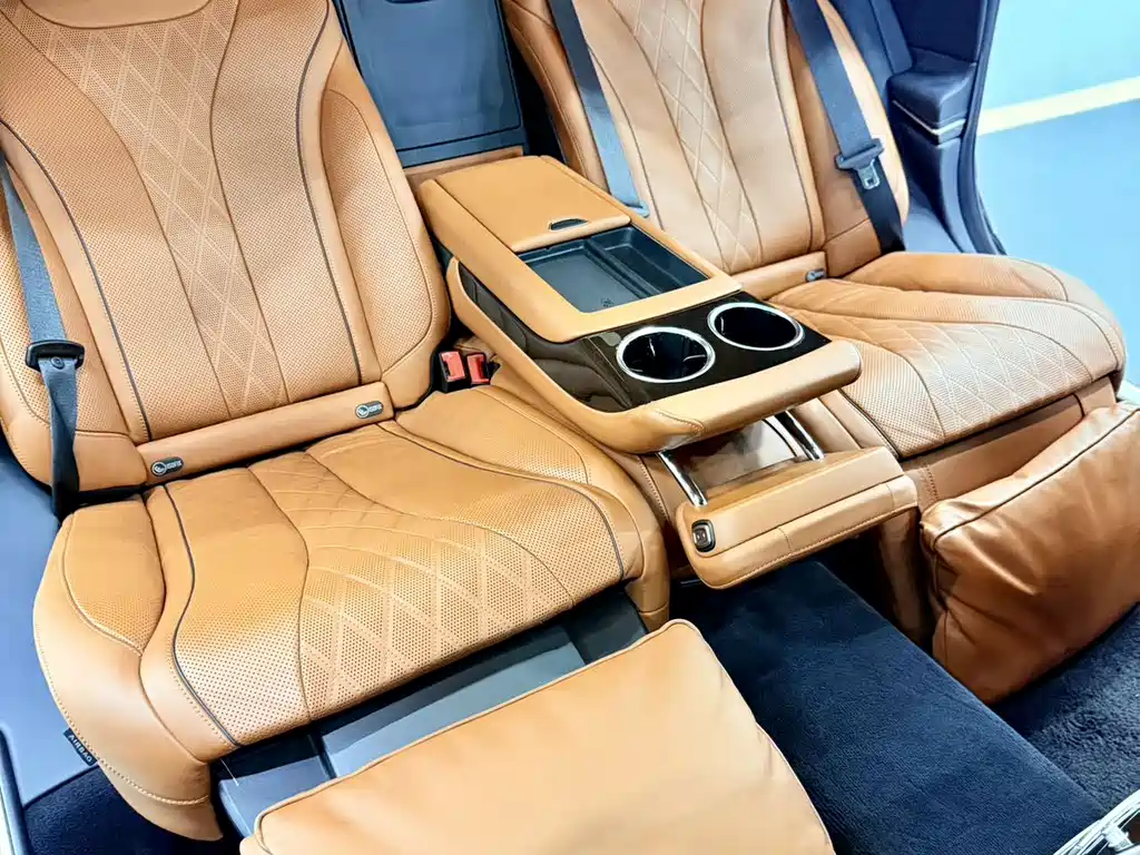 Mercedes-Benz S-Class — миниатюра 12