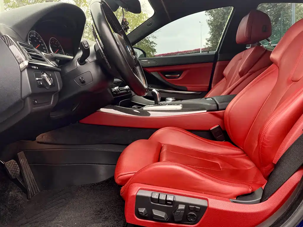 BMW M6 — миниатюра 8