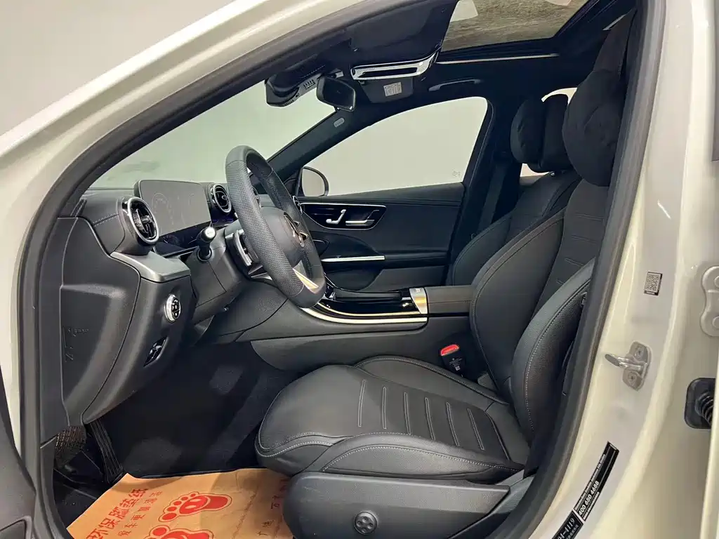 Mercedes-Benz C-Class — миниатюра 3