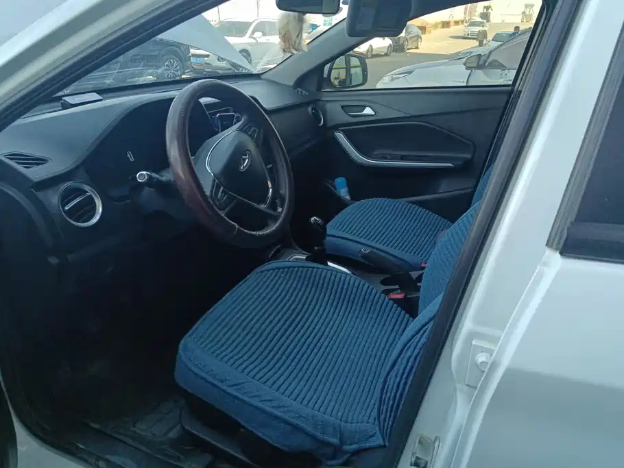 Chery Tiggo 3x — миниатюра 9