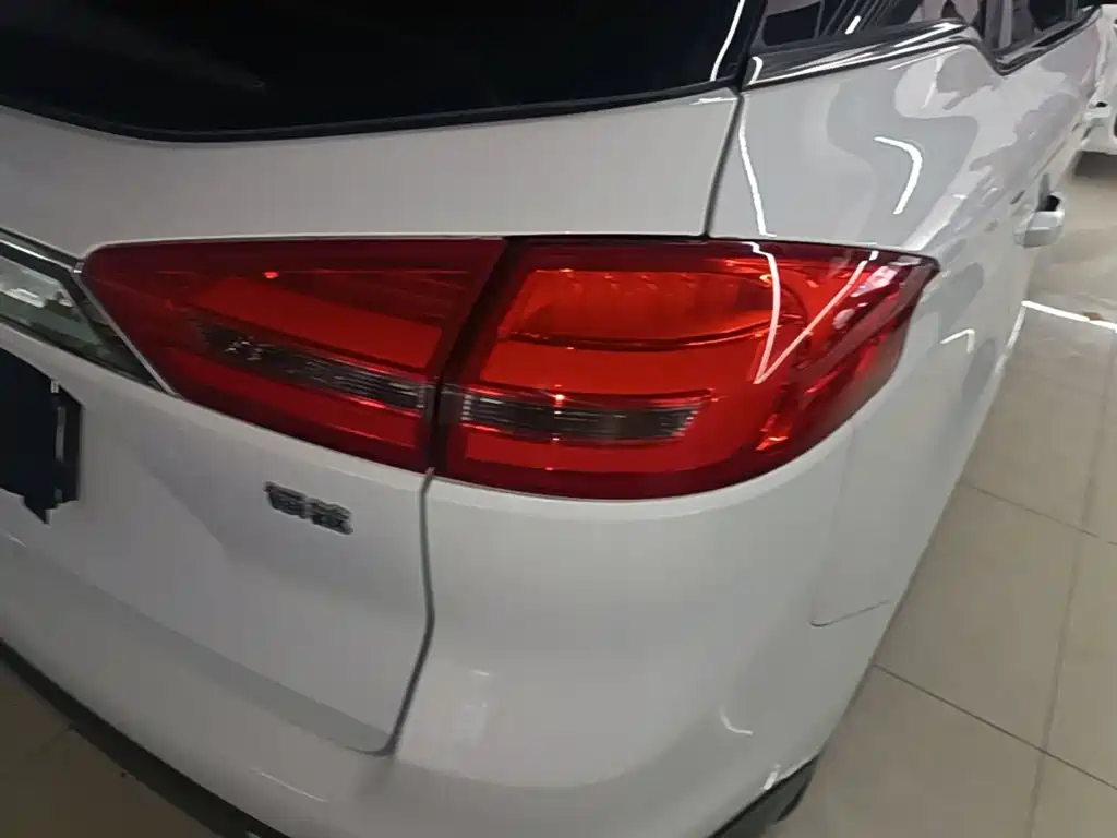 Geely Boyue — миниатюра 8