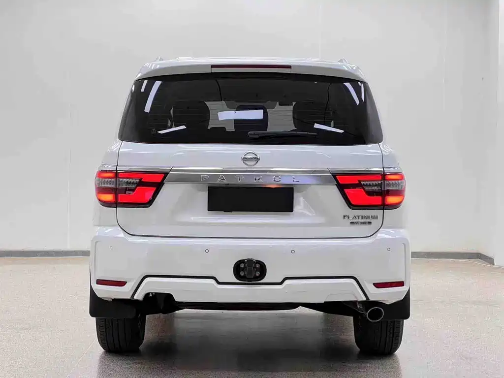 Nissan Patrol — миниатюра 29