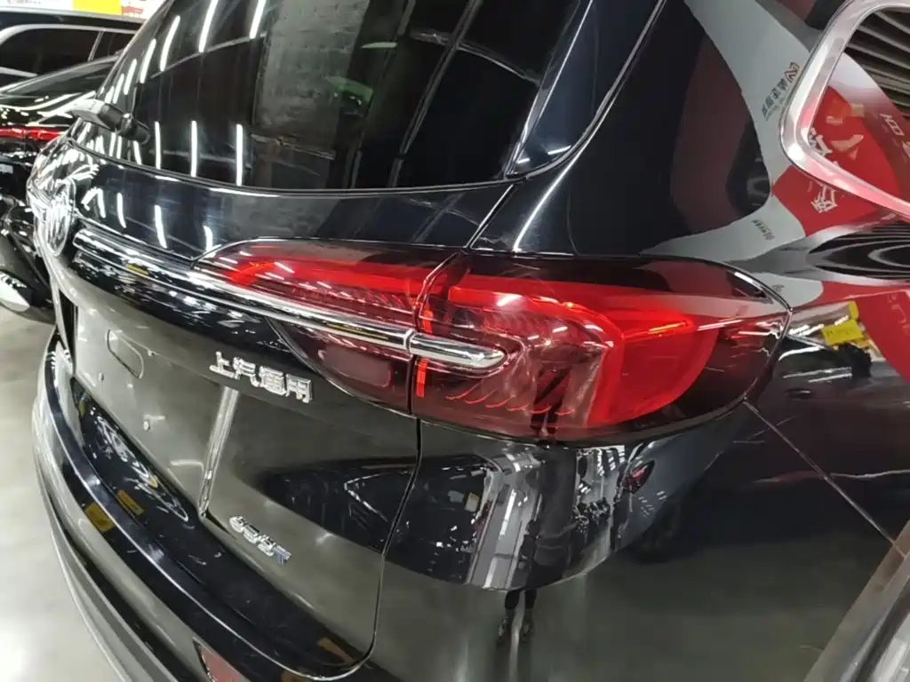 Buick Envision Plus — миниатюра 8