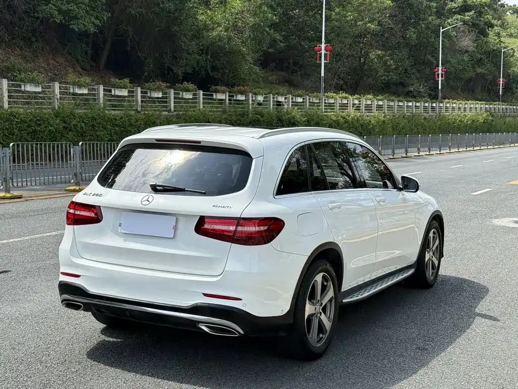Mercedes-Benz GLC — миниатюра 7