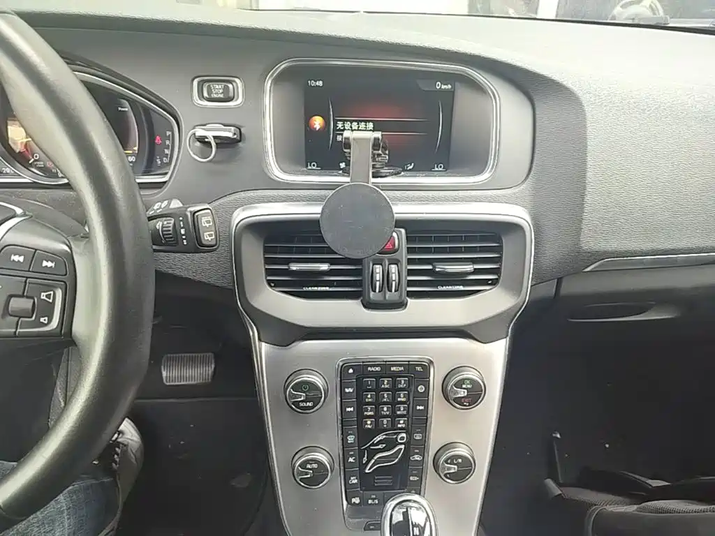 Volvo V40 — миниатюра 13