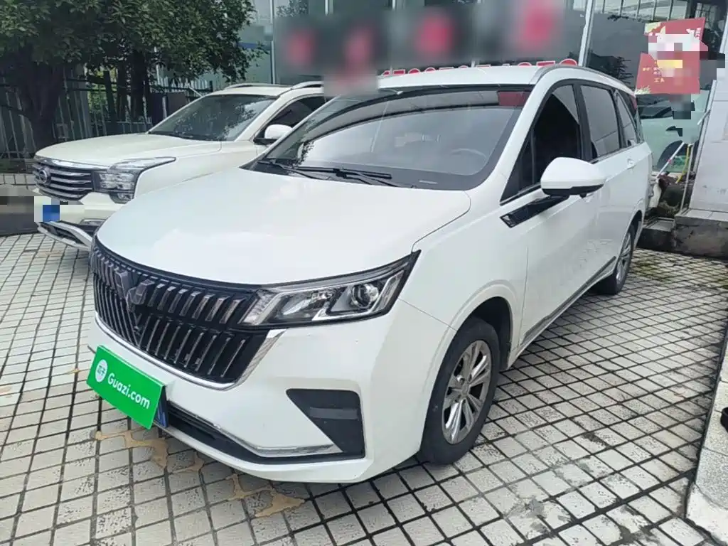Wuling Jiachen — миниатюра 2