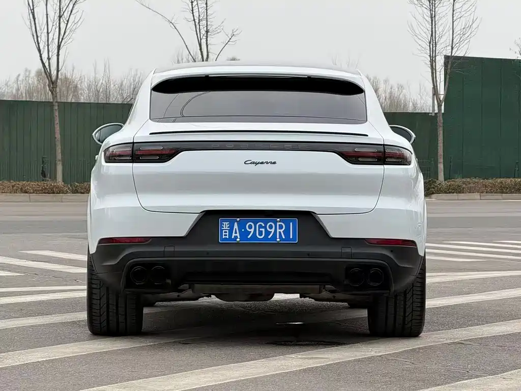 PORSCHE CAYENNE
