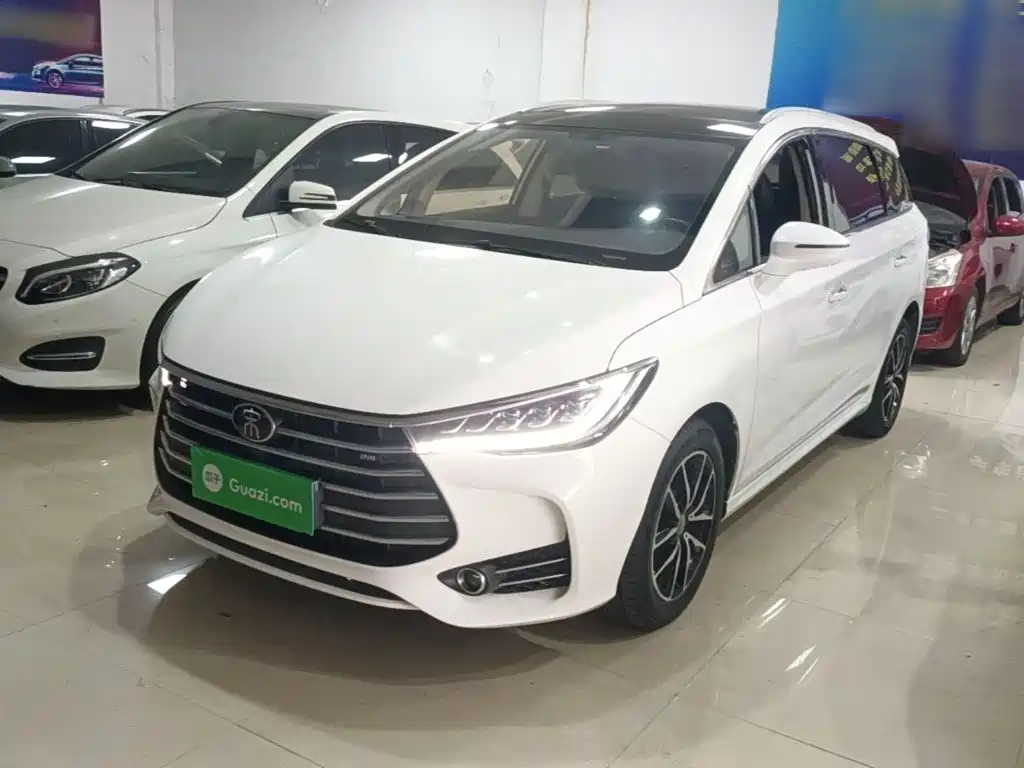 BYD MAX — миниатюра 2