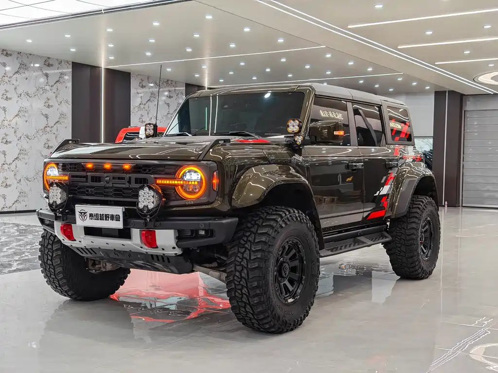Ford Bronco (Import) — миниатюра 3