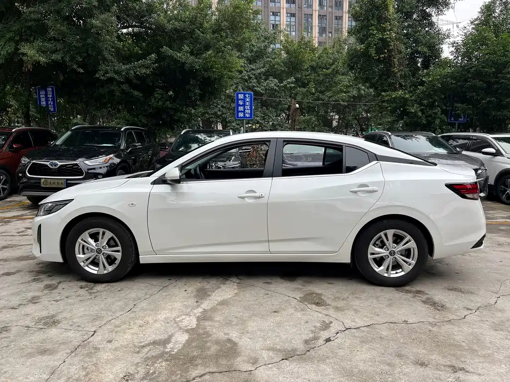 Nissan Sylphy — миниатюра 4