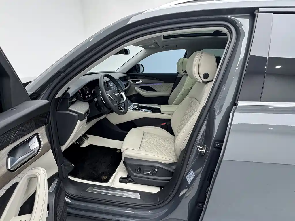 Audi Q6 — миниатюра 13