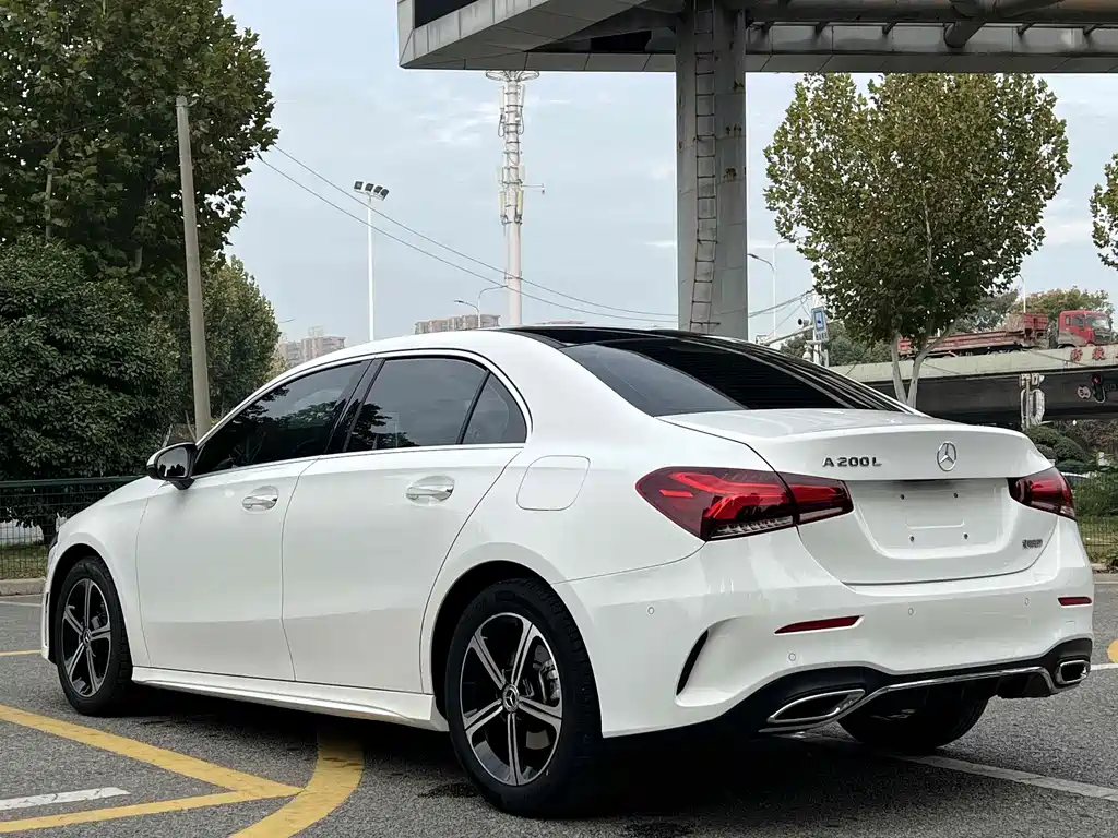 Mercedes-Benz A-Class — миниатюра 9