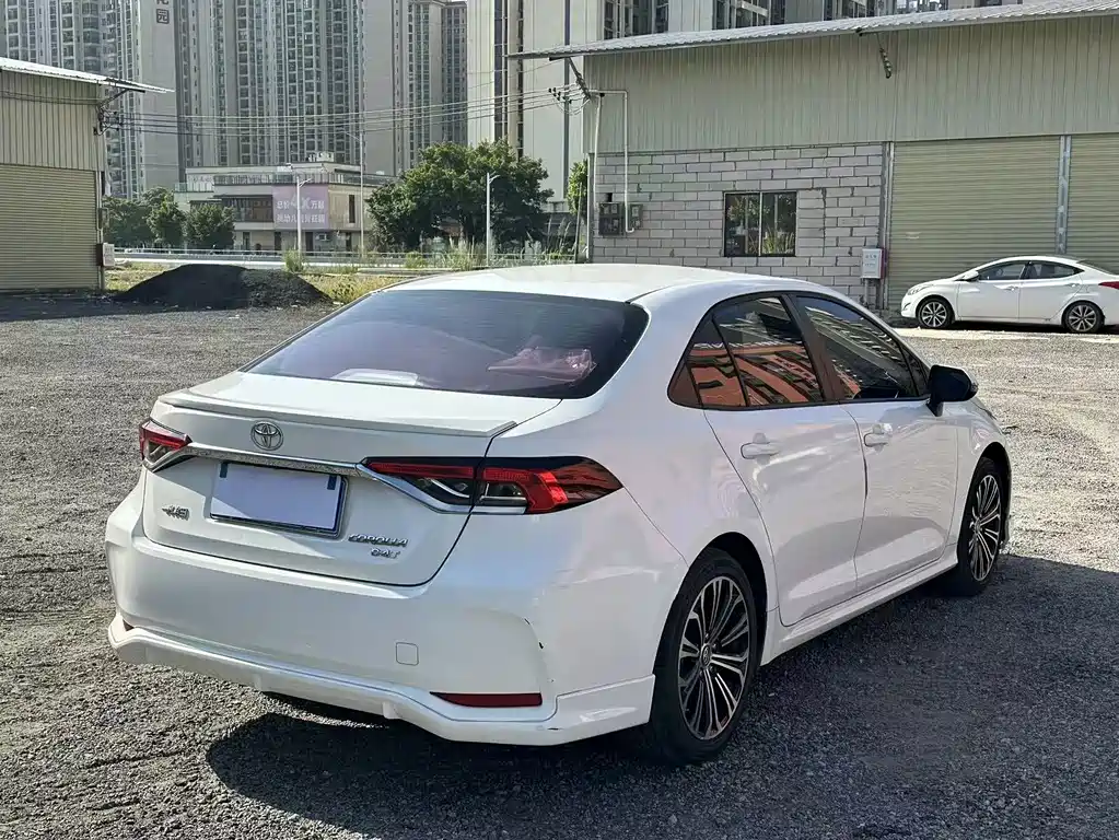 Toyota Corolla — миниатюра 6